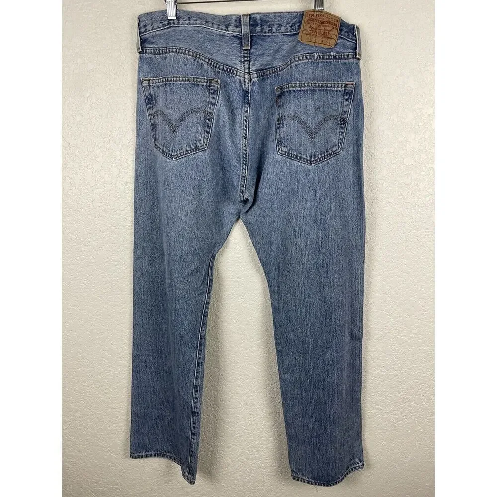 Vintage Levi's 501‎ Button Fly Mens Jeans Size 36x32 Medium Wash Made In Haiti